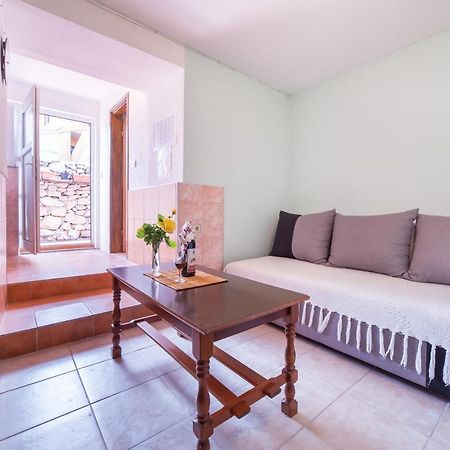 Apartment Mika Vodice Exteriör bild