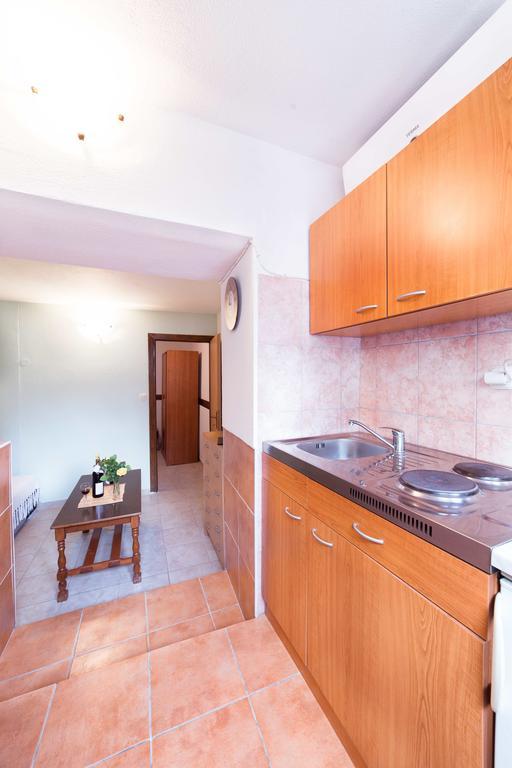 Apartment Mika Vodice Exteriör bild